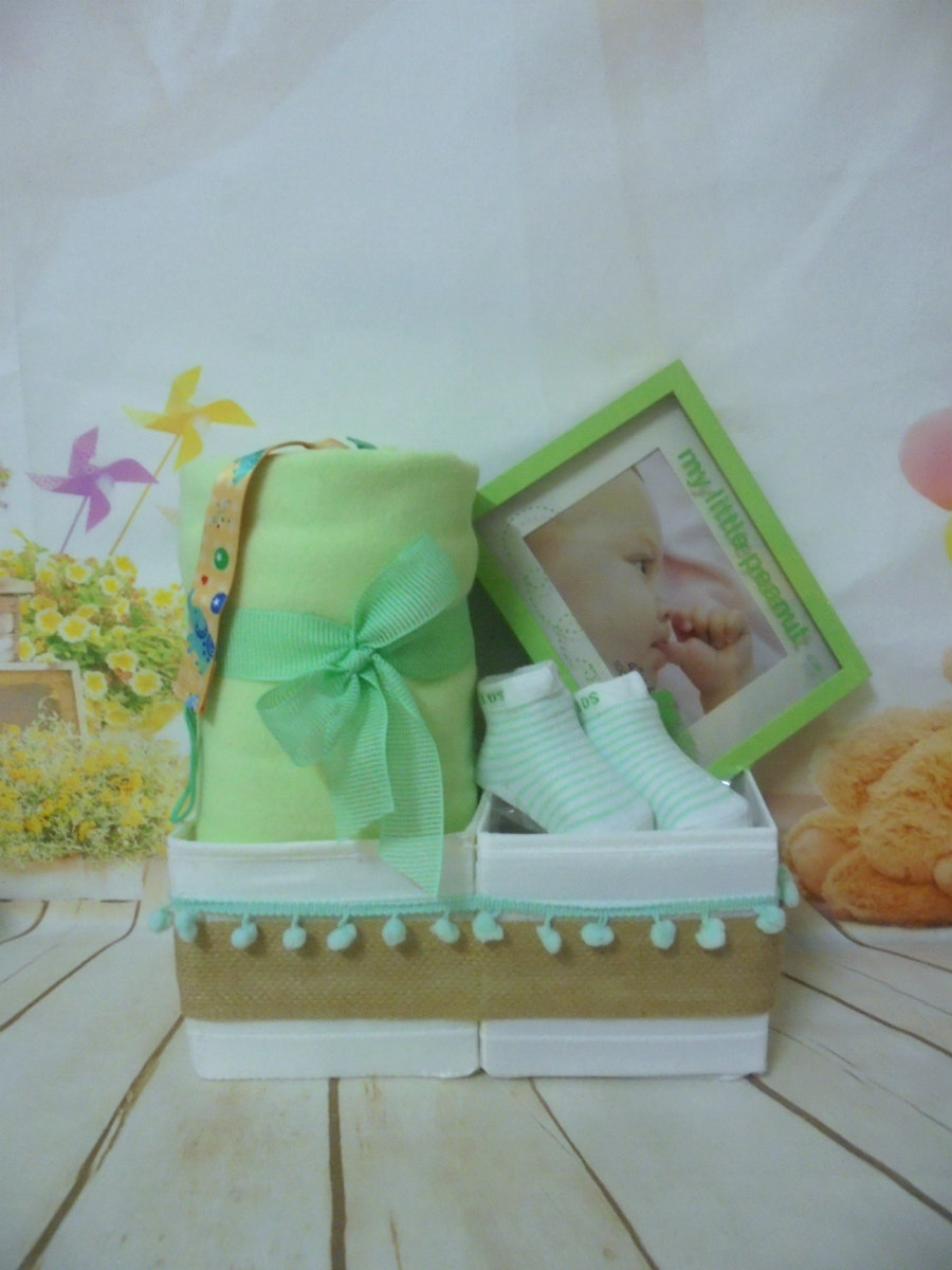baby-gift-box-My-little-peanut-.jpg