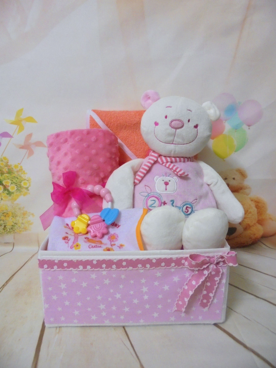 baby-gift-box-baby-bear-pink.jpg