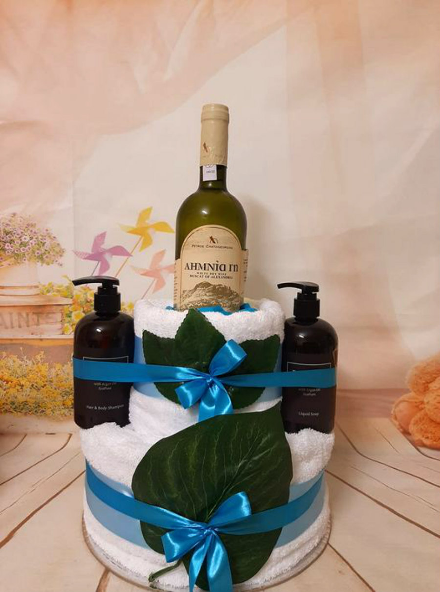 towel-cake-botanica-wine.jpg