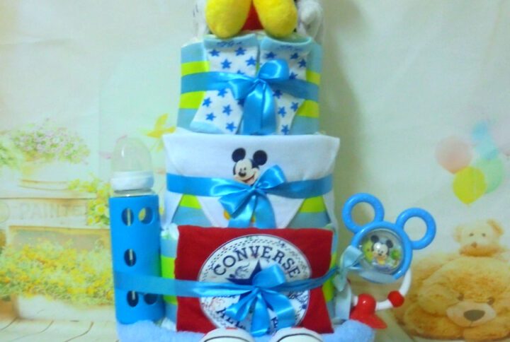 Diaper cake Mickey VIP τουρτα από πάνες 4όροφη μωρότουρτα