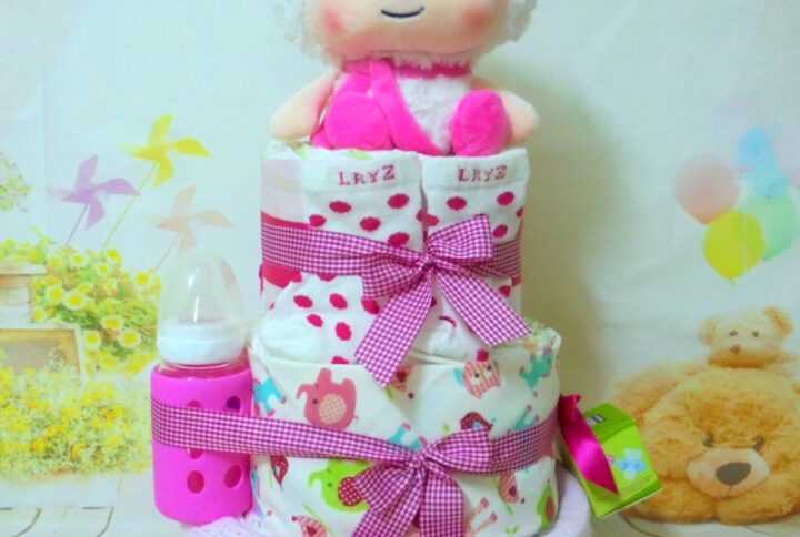 it's a girl 3όροφη μωρότουρτα
