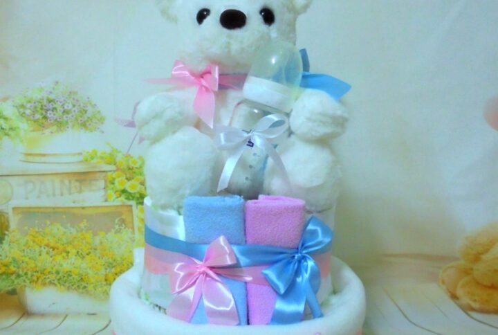 Gender reveal 2όροφη μωρότουρτα