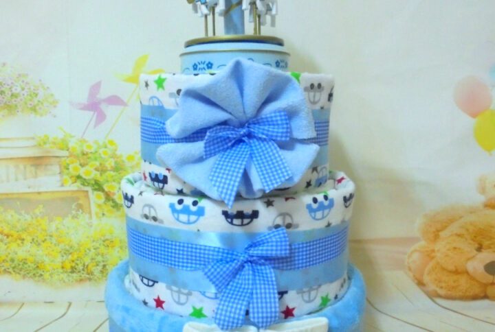 Μουσικό καρουζέλ μπλε 3όροφη μωρότουρτα