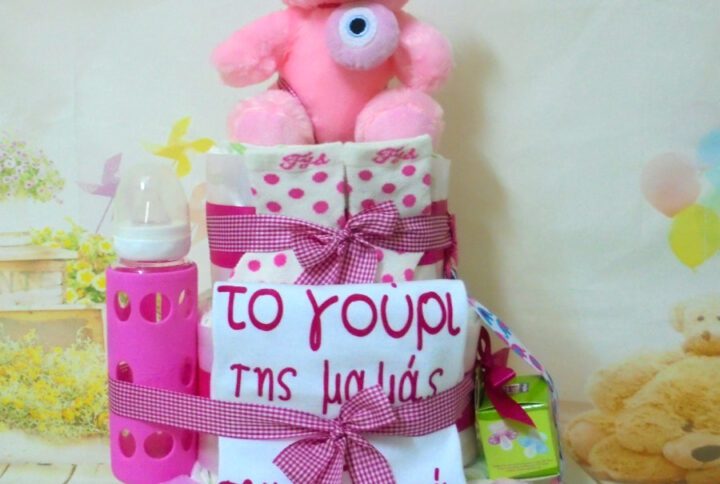 το γούρι 3όροφη μωρότουρτα ροζ