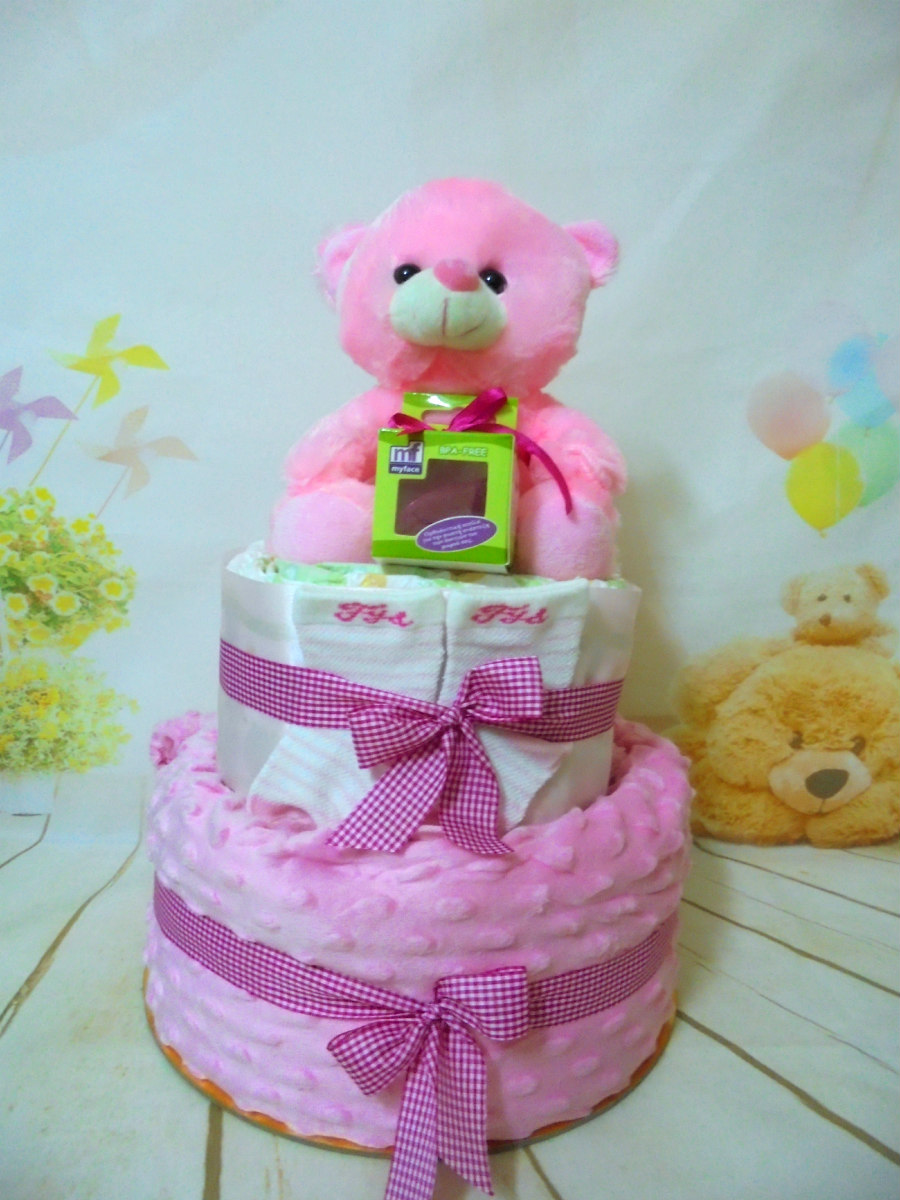 Pink baby love 2όροφη μωρότουρτα