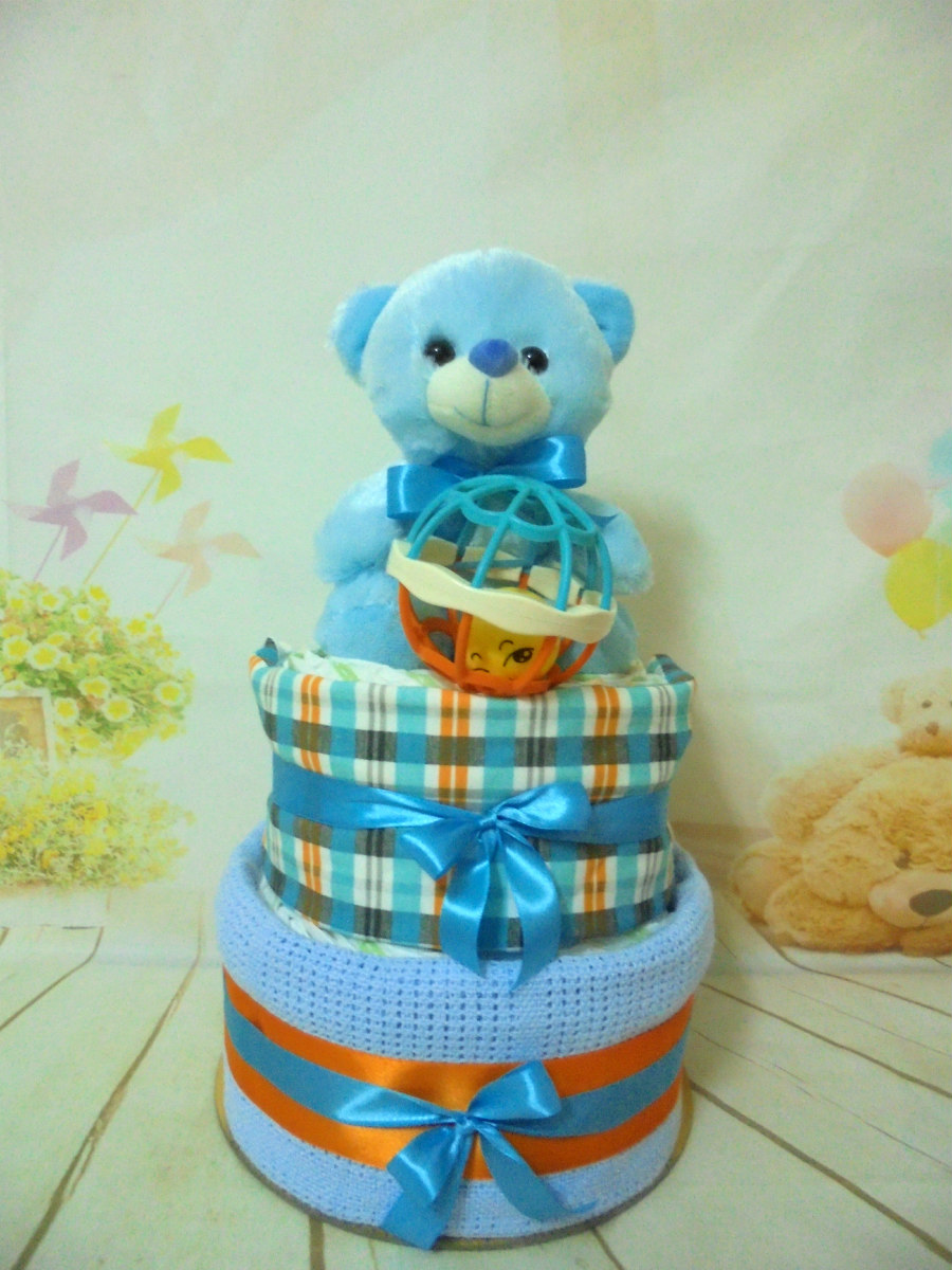 Cute baby blue 2όροφη μωρότουρτα