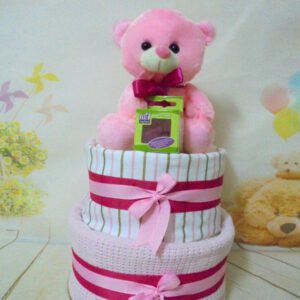 Cute baby pink μωρότουρτα 2όροφη για κοριτσάκι με λούτρινο αρκουδάκι και πιπίλα