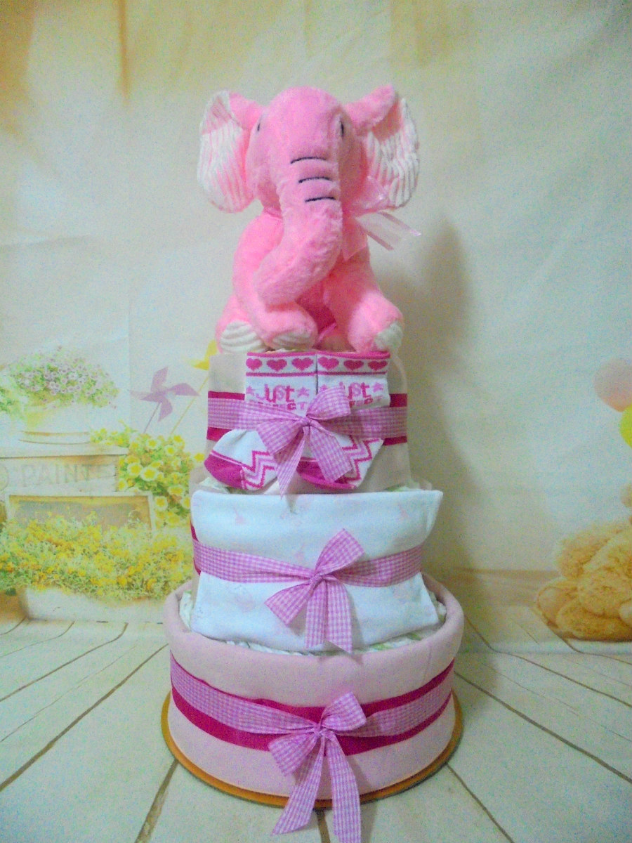 Ροζ ελεφαντάκι 3όροφη μωρότουρτα