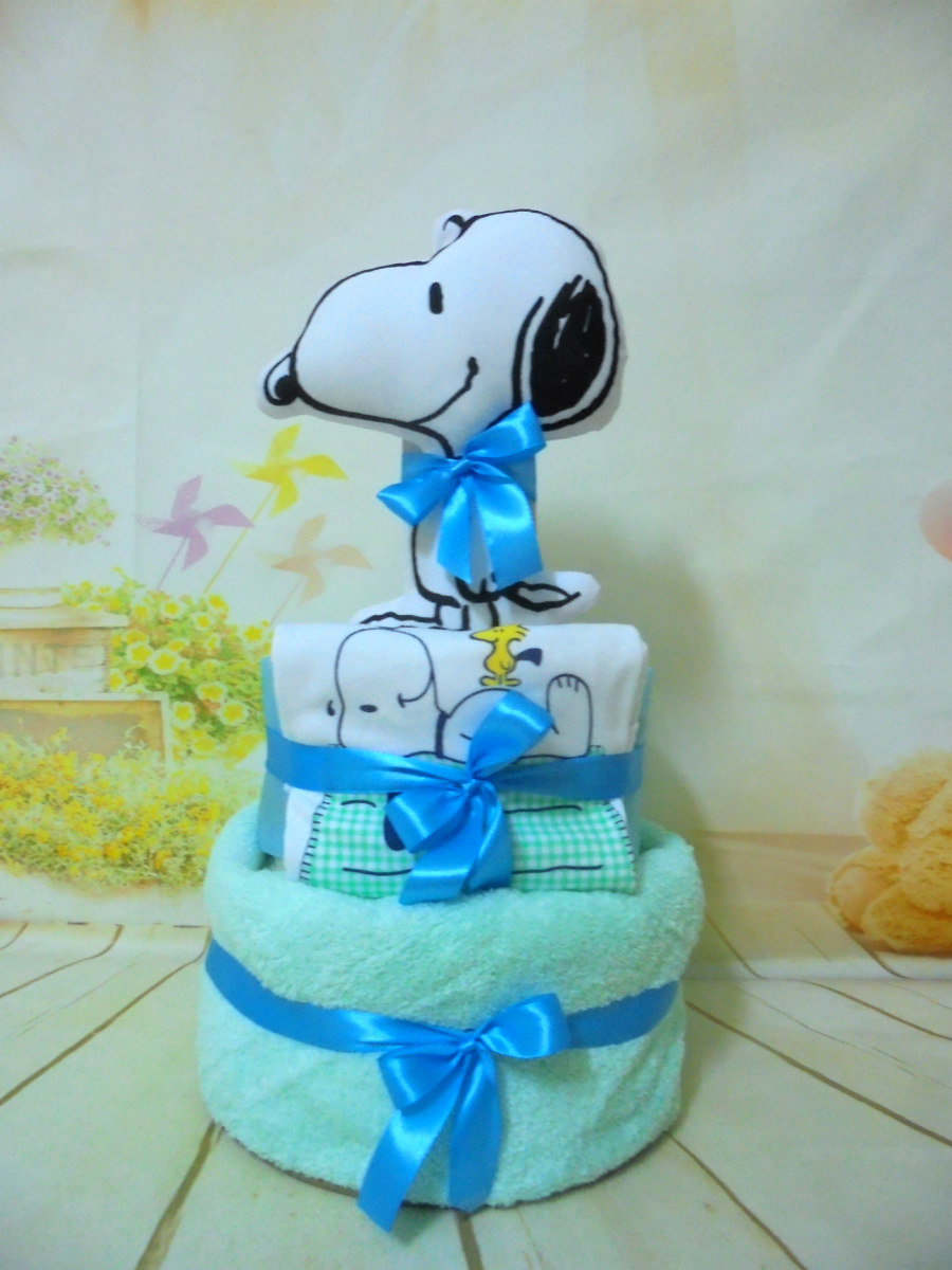 Little Snoopy 2όροφη μωρότουρτα